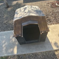 Dog House $25 Obo