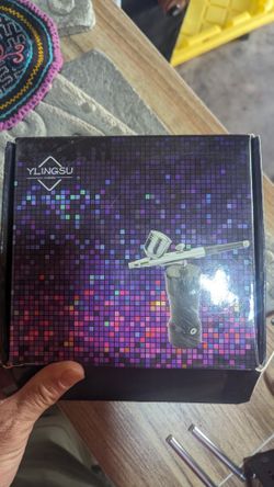 Portable Airbrush Kit New In Box NIB