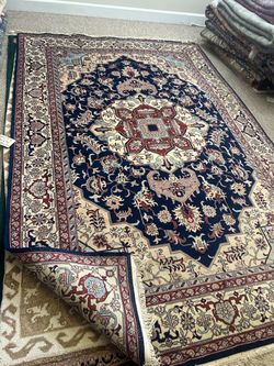 6x9 ft Handmade Persian Heriz wool rug