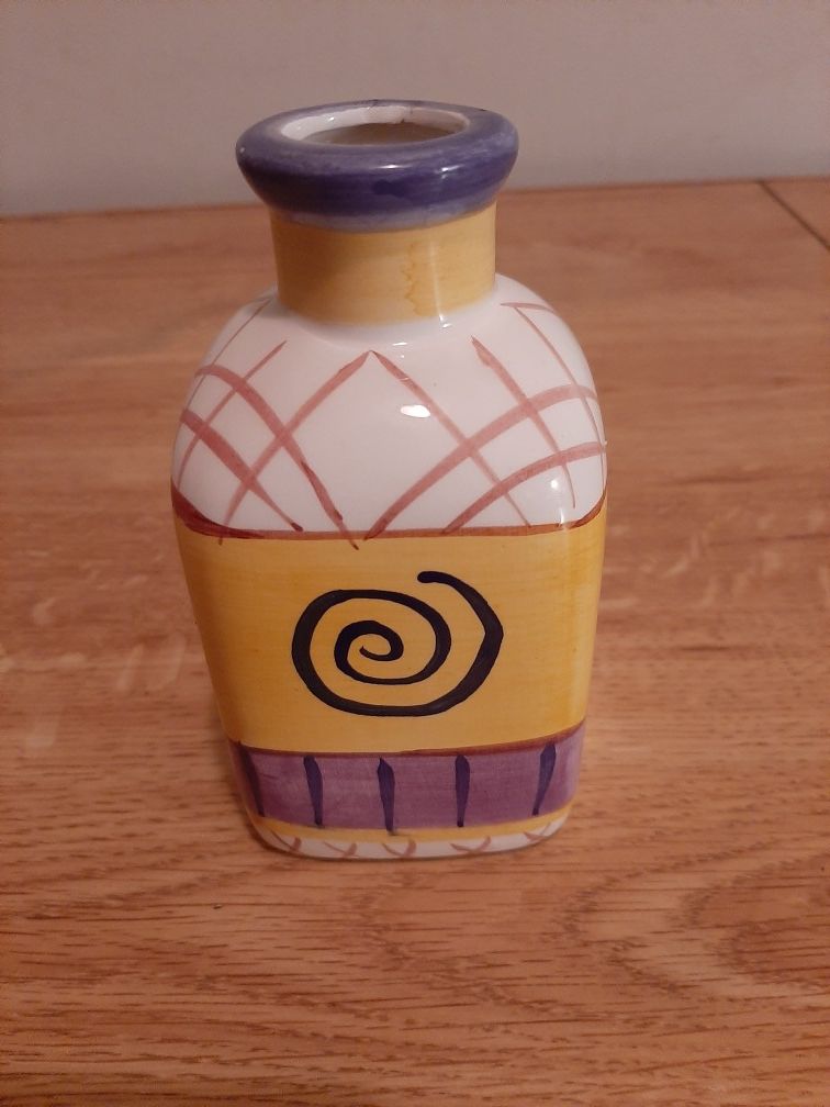 Decorative ceramic vase