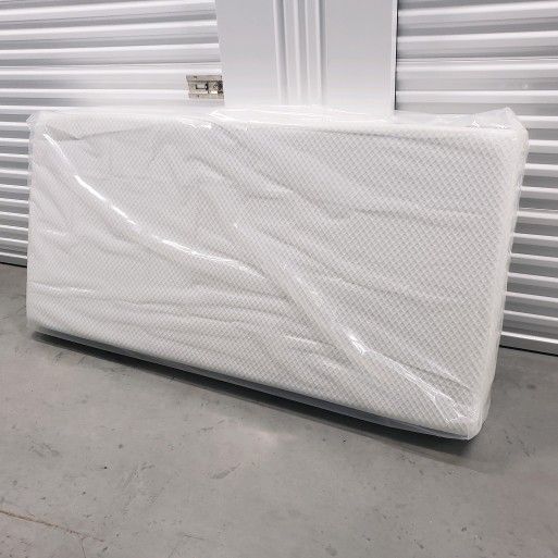 New Twin XL Comfort Tech Serene 10" Memory Foam Mattress- Medium