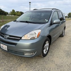 2005 Toyota Sienna