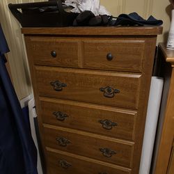 5 Drawer Wood Dresser