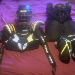 Bauer Hockey full protective gear suit  youth