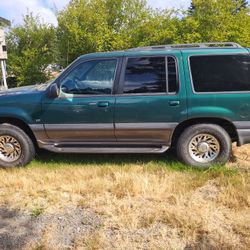 1999 Mercury Mountaineer 