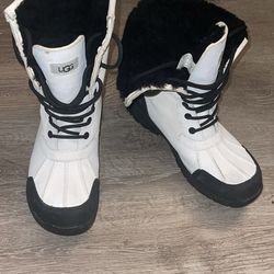Ugg White Suede Boot