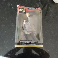 QUI GON JINN CHARACTER COLLECTIBLE
