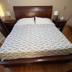 King Size Bed Frame, Dresser, 2 Night Stands And 2 Lamps 