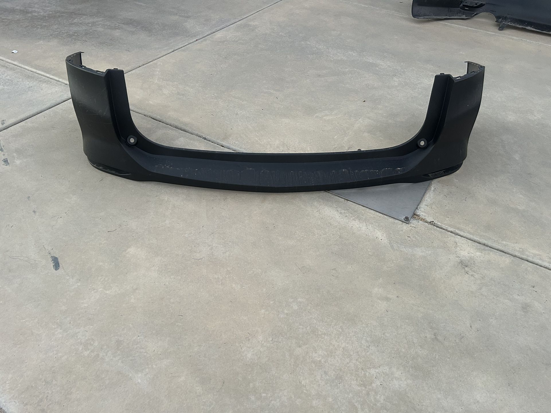 Chevrolet equinox 2018 and 2019 and 2020 and 2021 and 2022 and 2023 rear bumper