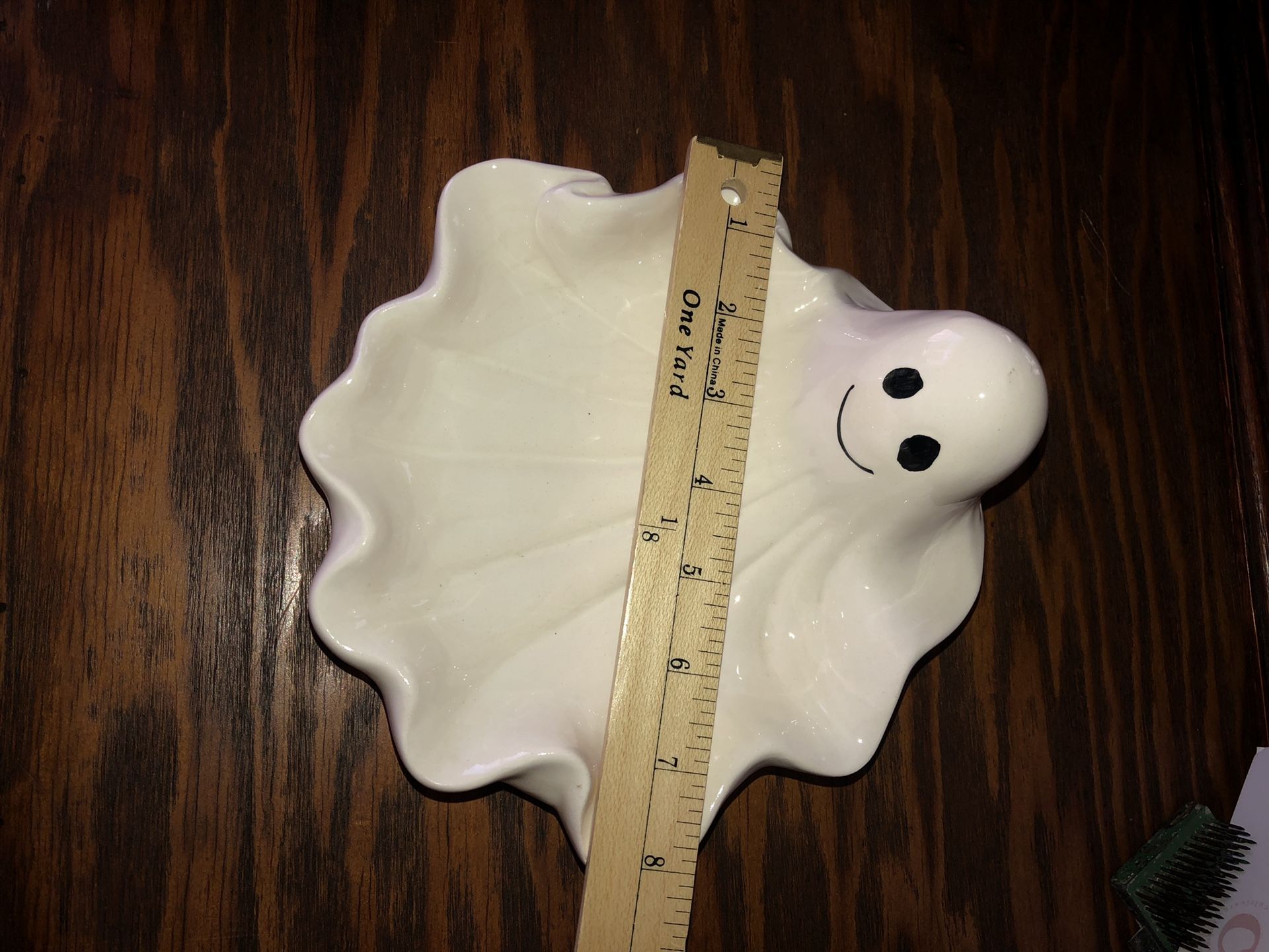 Very cute candy Halloween dish. Decoration.