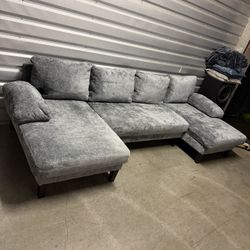 U Shaped Sectional Couch-FREE DELIVERY 🚚 