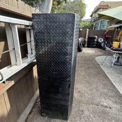 Chevy and gmc tool box