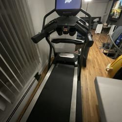 Boflex Treadmill T22 For Parts Or Repair 