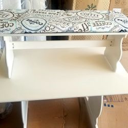 WHITE COFFEE NOOK TABLE WITH 1 BENCH