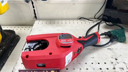 Milwaukee Copper Tubing Cutter With Battery 