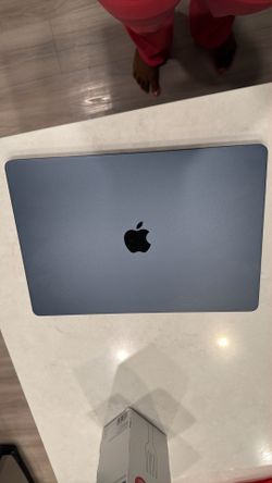 MacBook Air 15 inch M2 2023