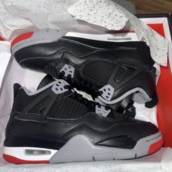 Jordan 4s
