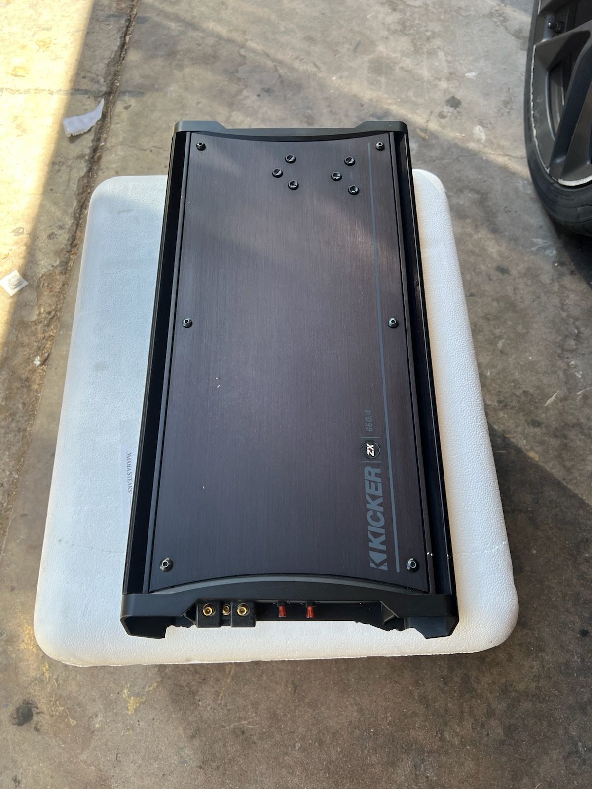 290$ Like New Amplifier Kicker ZX 650x4 