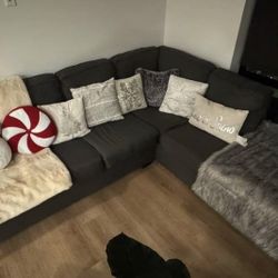 Sectional Couch 