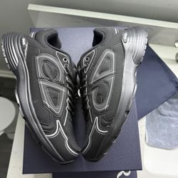 Dior B30 “Triple Black” 