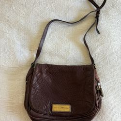 Marc Jacob’s Leather Crossbody Purse