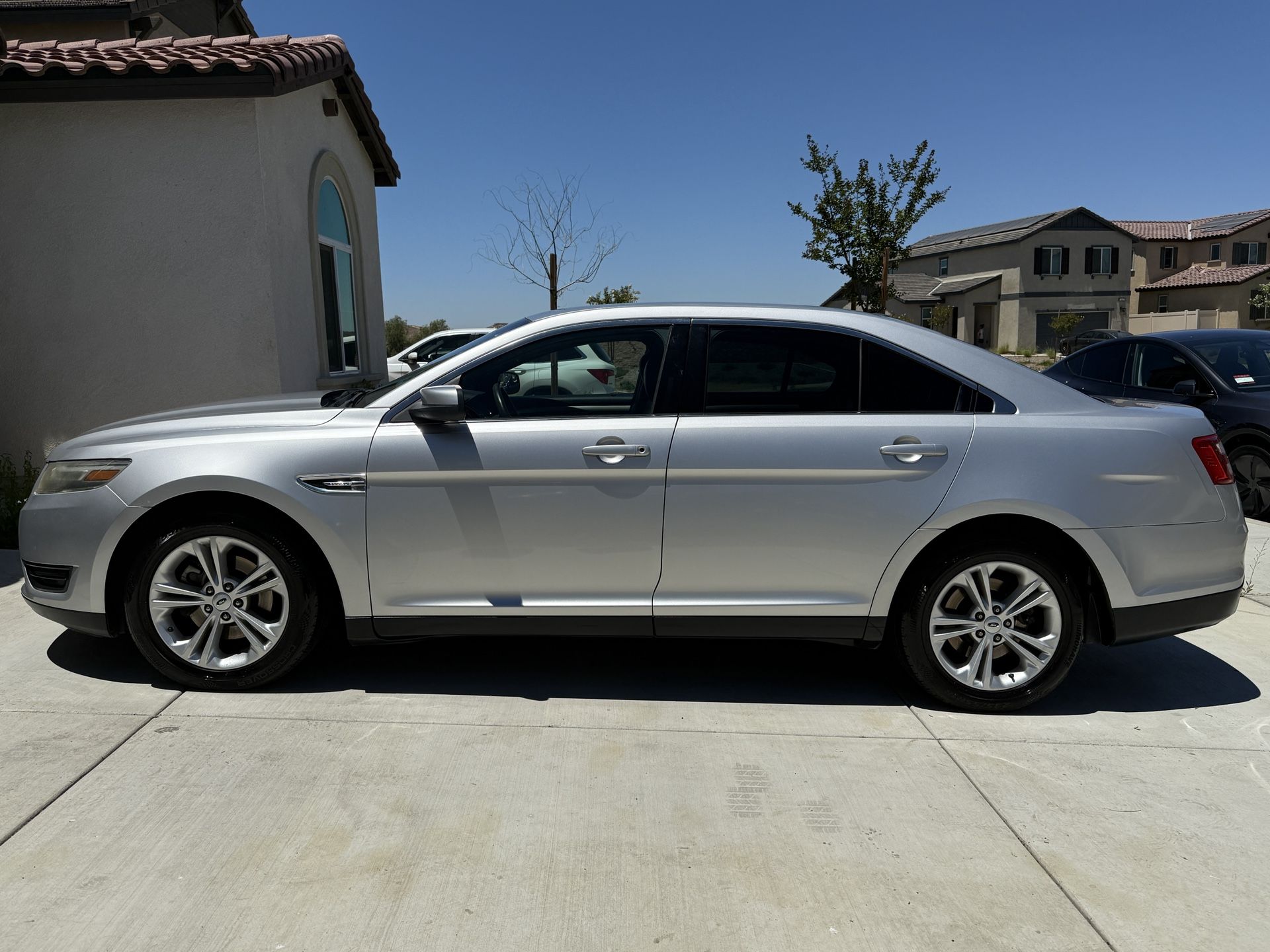 2014 Ford Taurus
