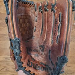 Wilson A905 A0905 3X117 Rustic Leather 11 3/4" Baseball Glove Mitt RHT