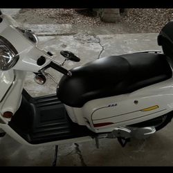 2020 KYMCO SCOOTER