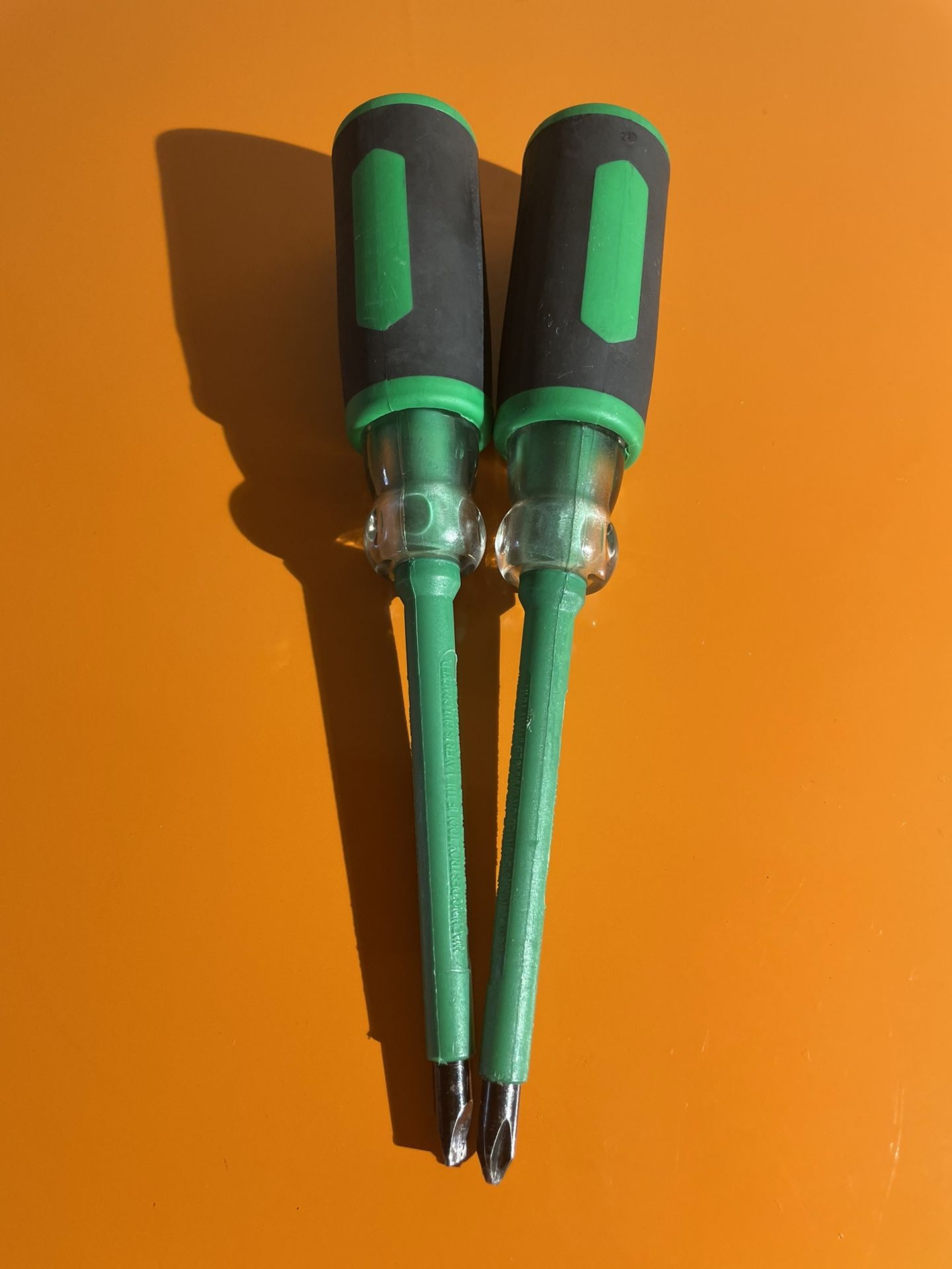 1000 VOLTS INSULATED SCREWDRIVER SET