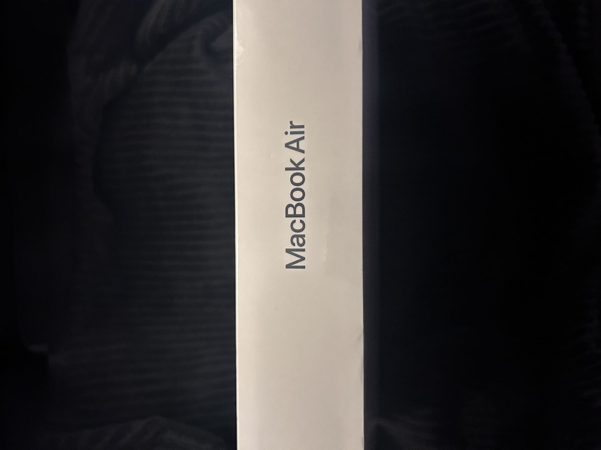 Brand New MacBook Air 13.6 Inch M2 Chip