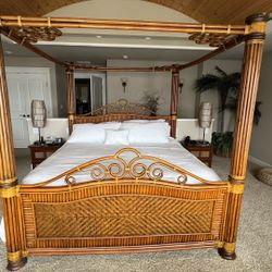 King Canopy Bed Frame, Tropical