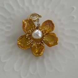 Handmade Natural Freshwater Keshi Pearl Gold Detachable pendant