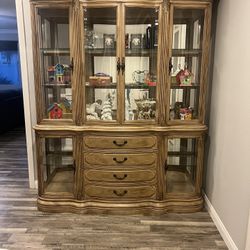 Michael Amini (AICO) Luxury China Cabinet / Curio Hutch – High End
