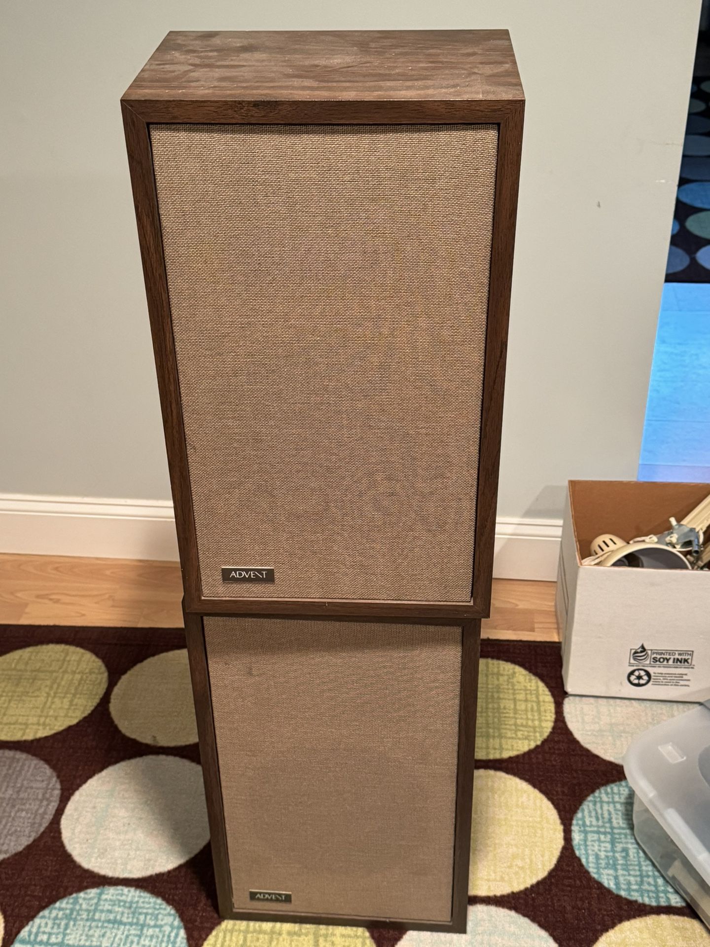 Advent speakers 