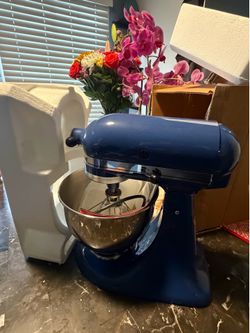 Kitchen maid mixer