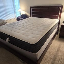 Wood Queen Bedroom Set WITH Mattress 