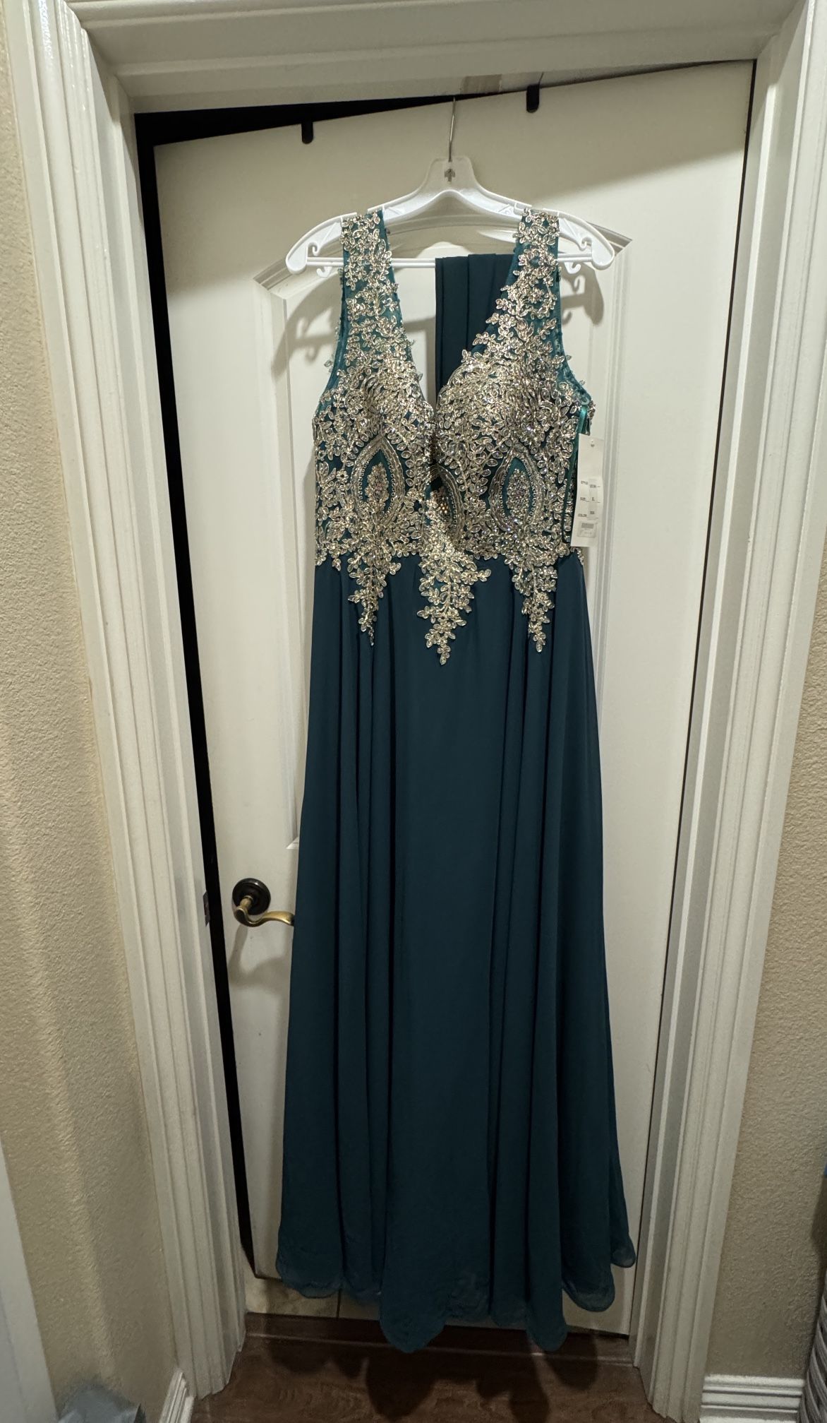 Elegant Teal Evening Gown