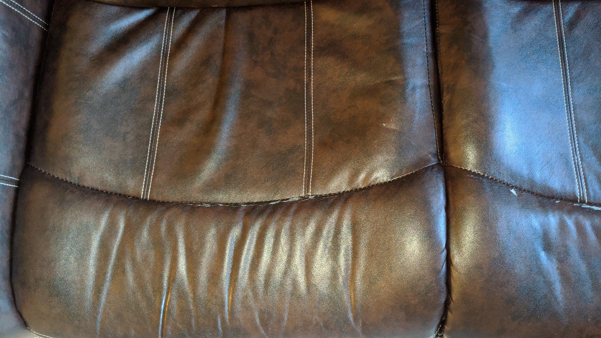 Recliner sofa (free to pick up!)