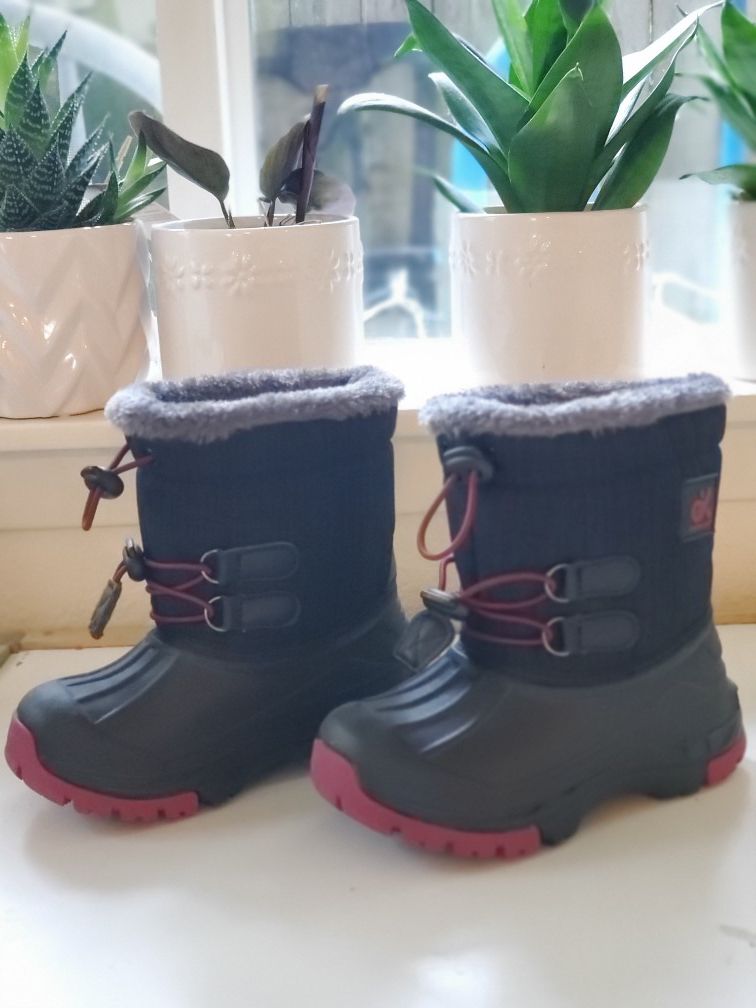 Kids Snow Boots Size 10.5 Toddler