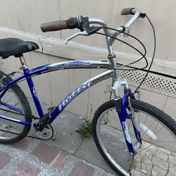 aluminium bike work good tires size 26”