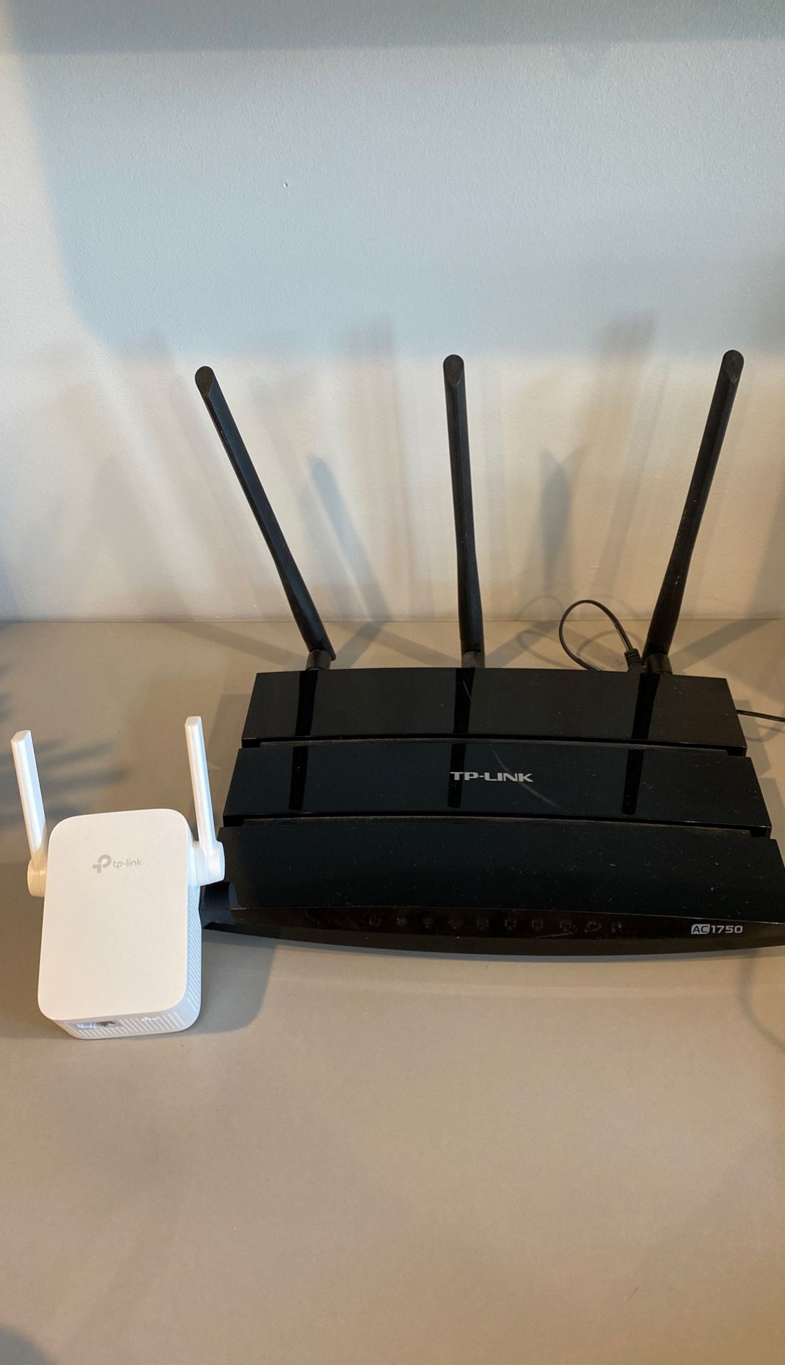 TP Link AC 1750 router and range extender
