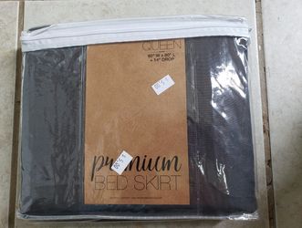 Queen Bed Skirt--Black