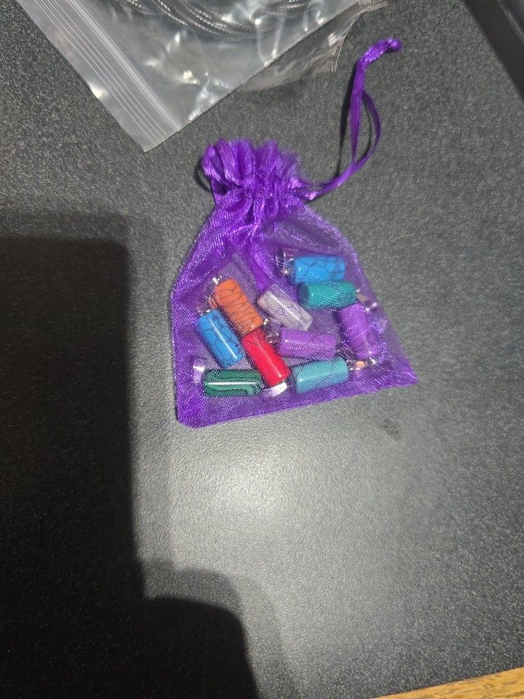 4 Dollar Charms