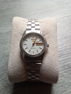 Stainless steel ⌚ Seiko 5 automatic woman
