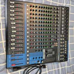 Yamaaha Mixer
