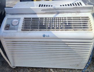LG Window Air Conditioner 5,000 BTU