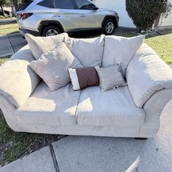LOVE SEAT WITH CUSHIONS 