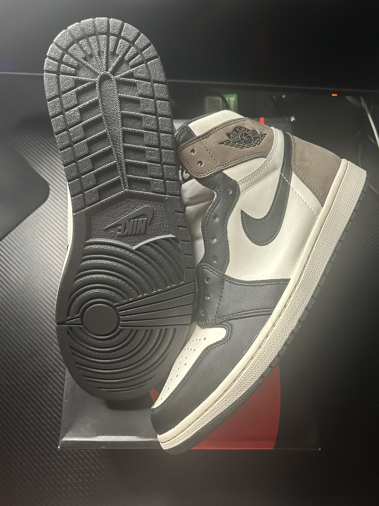 Jordan 1 High Mocha Size 11.5 Used