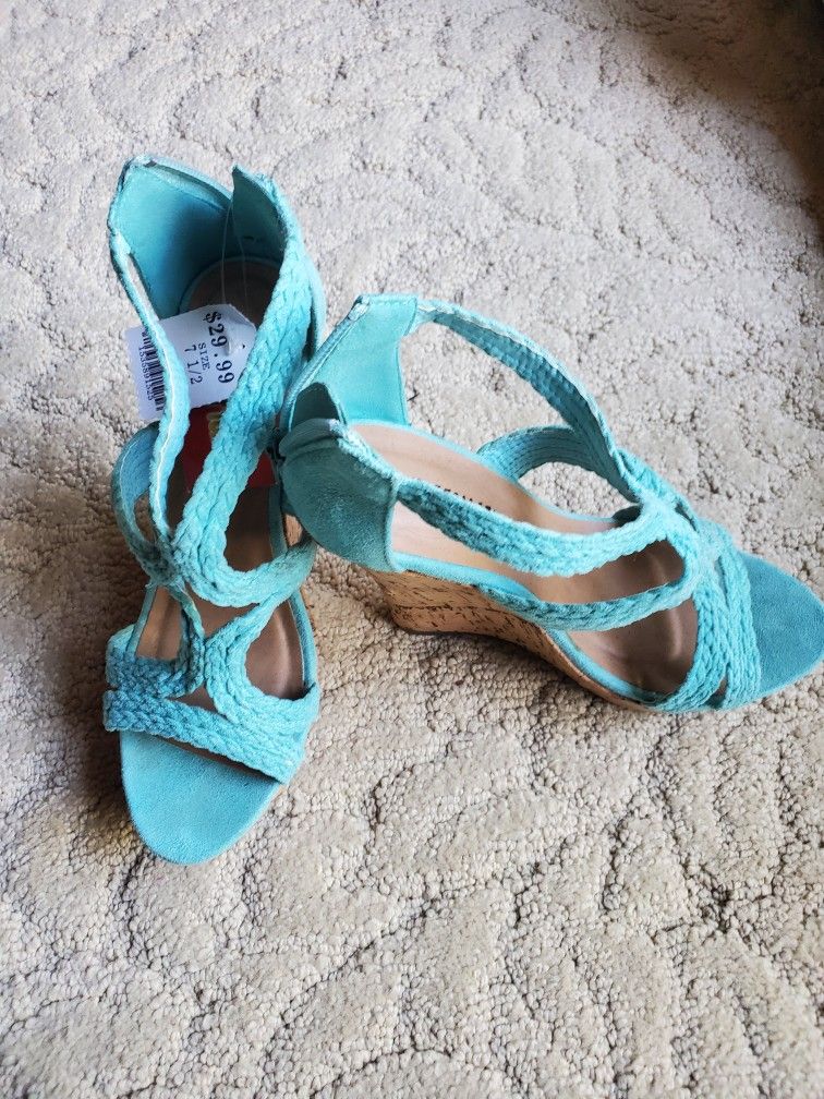 Hot tomato wedge sandal | Size 7.5 |