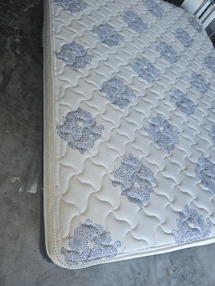 Queen Mattress And Box Spring